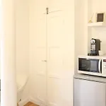 Bright And Comfortable Near Bercy