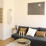 Bright And Comfortable Near Bercy